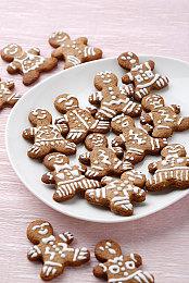 除了加油还能建机场 《加油站大亨》新DLC《小机场》公布